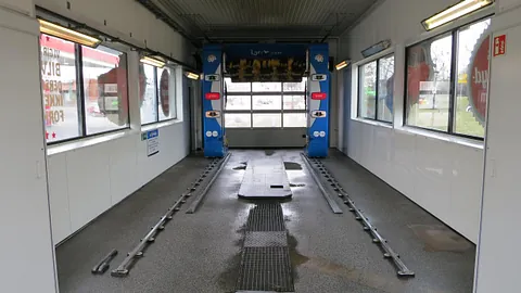 Rengjøring av bilvaskehaller